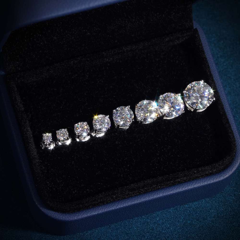 VVS Moissanite Stud Earrings (ALL SIZES)